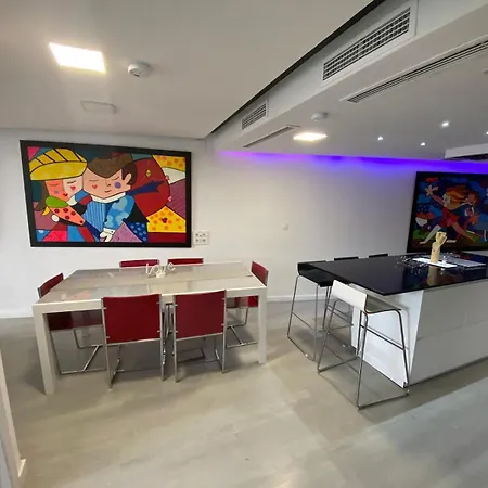 Centro Rambla A Аликанте